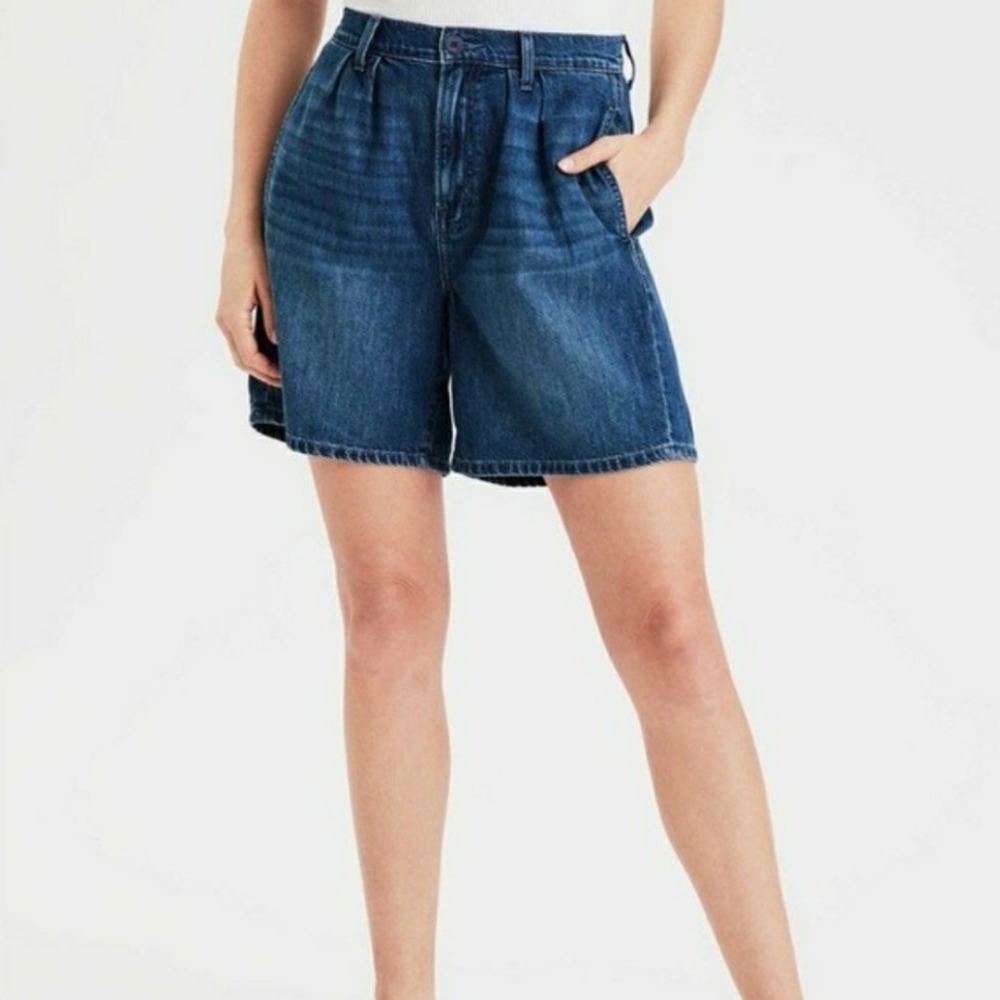NWT American Eagle A-line jean shorts size 16
